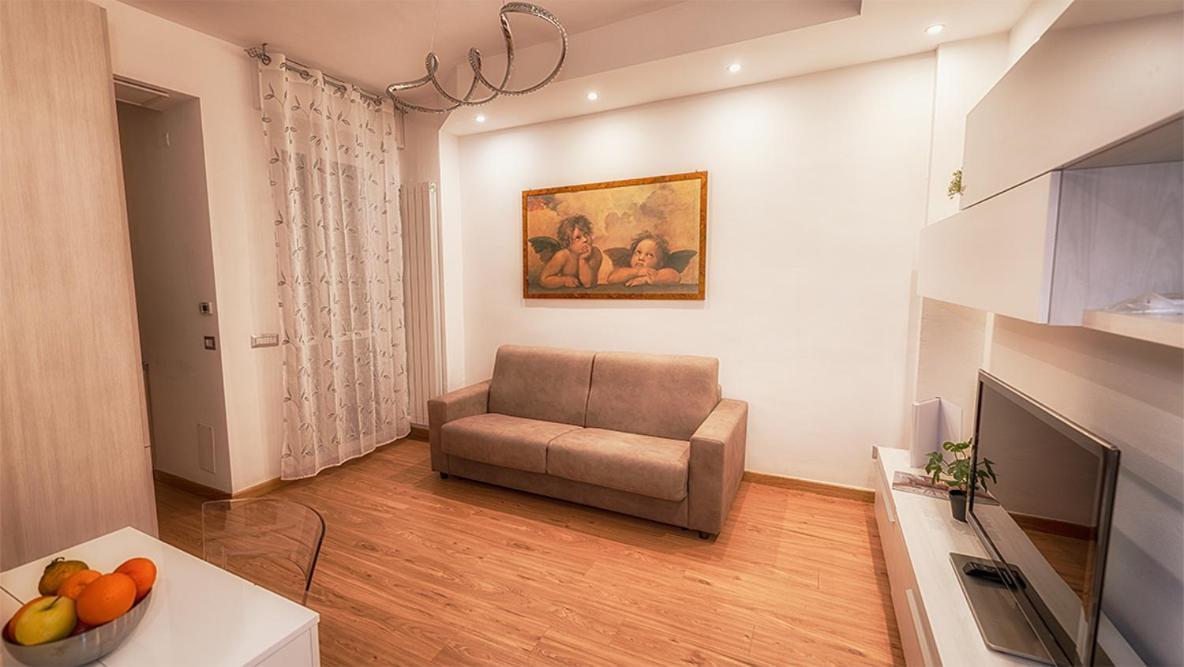 N&Ghomesweethome Raffaelloelegante Appartamento Ideale Casa Vacanze Affari Milan Exterior photo